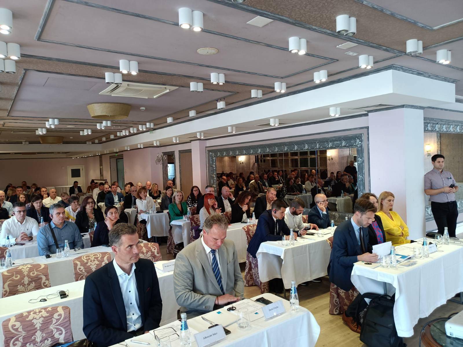  Семинарът на фондация 